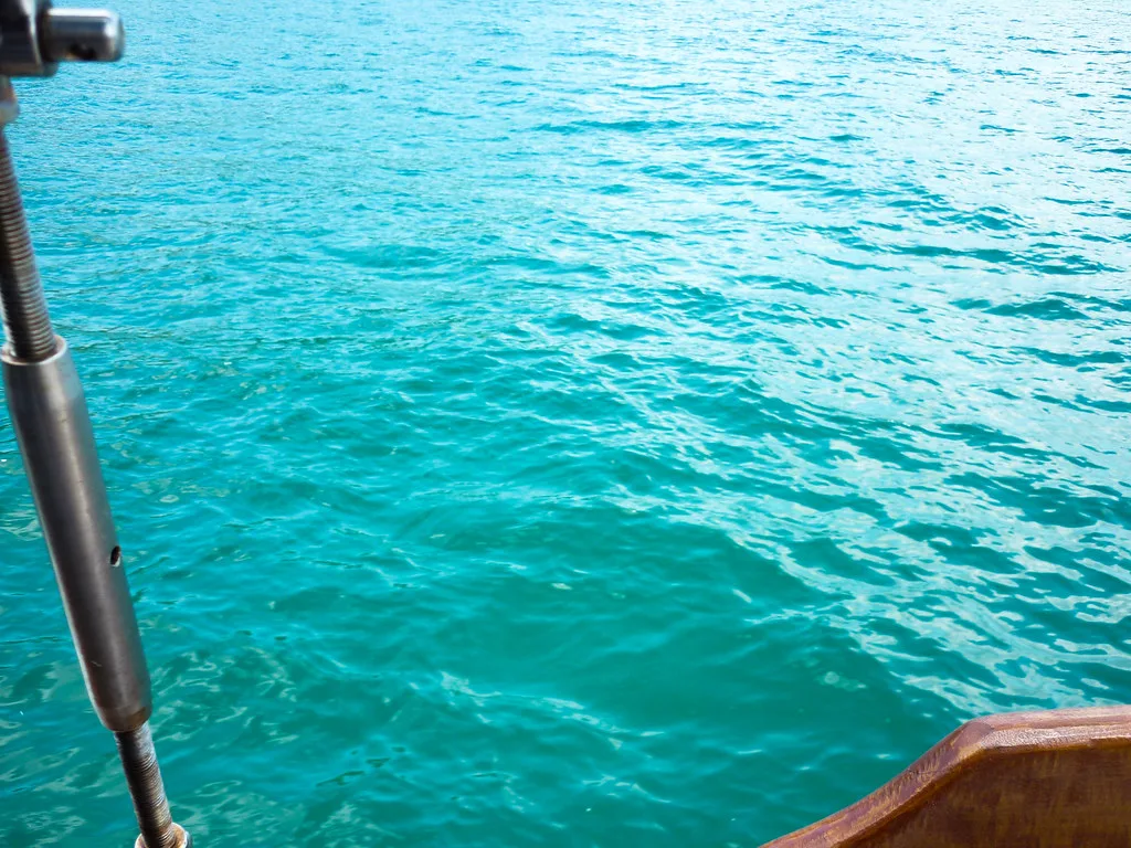 Mar de Ubatuba visto do barco