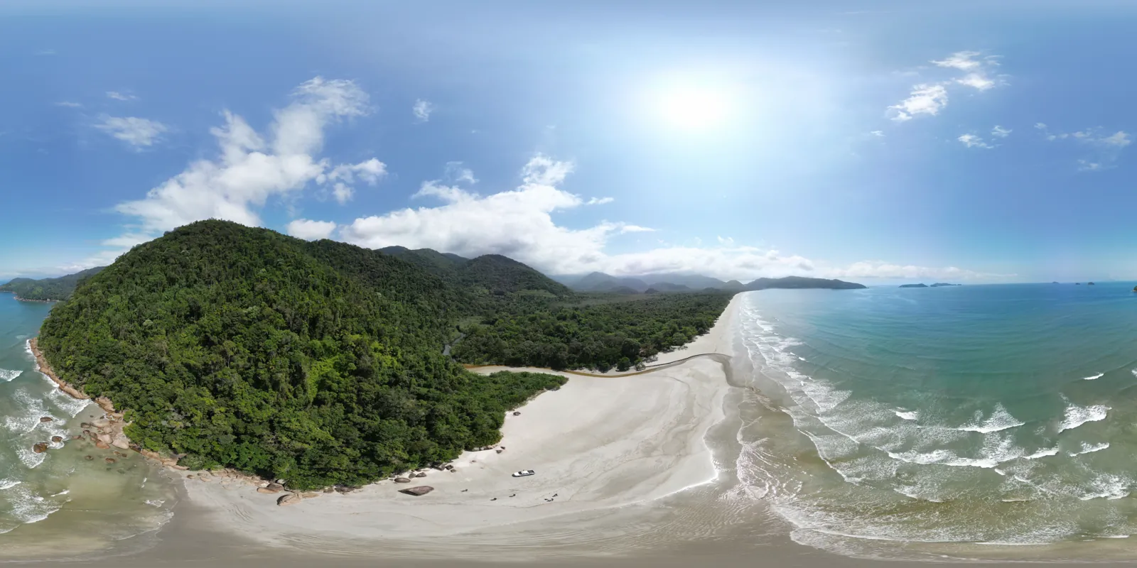 Praia da Fazenda, em Picinguaba, no norte de Ubatuba